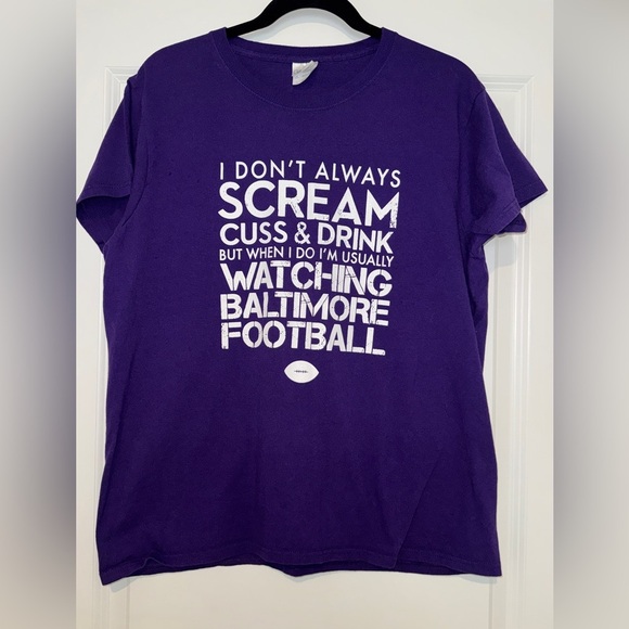 Gildan Tops - Baltimore Ravens Women’s Purple Large Tshirt